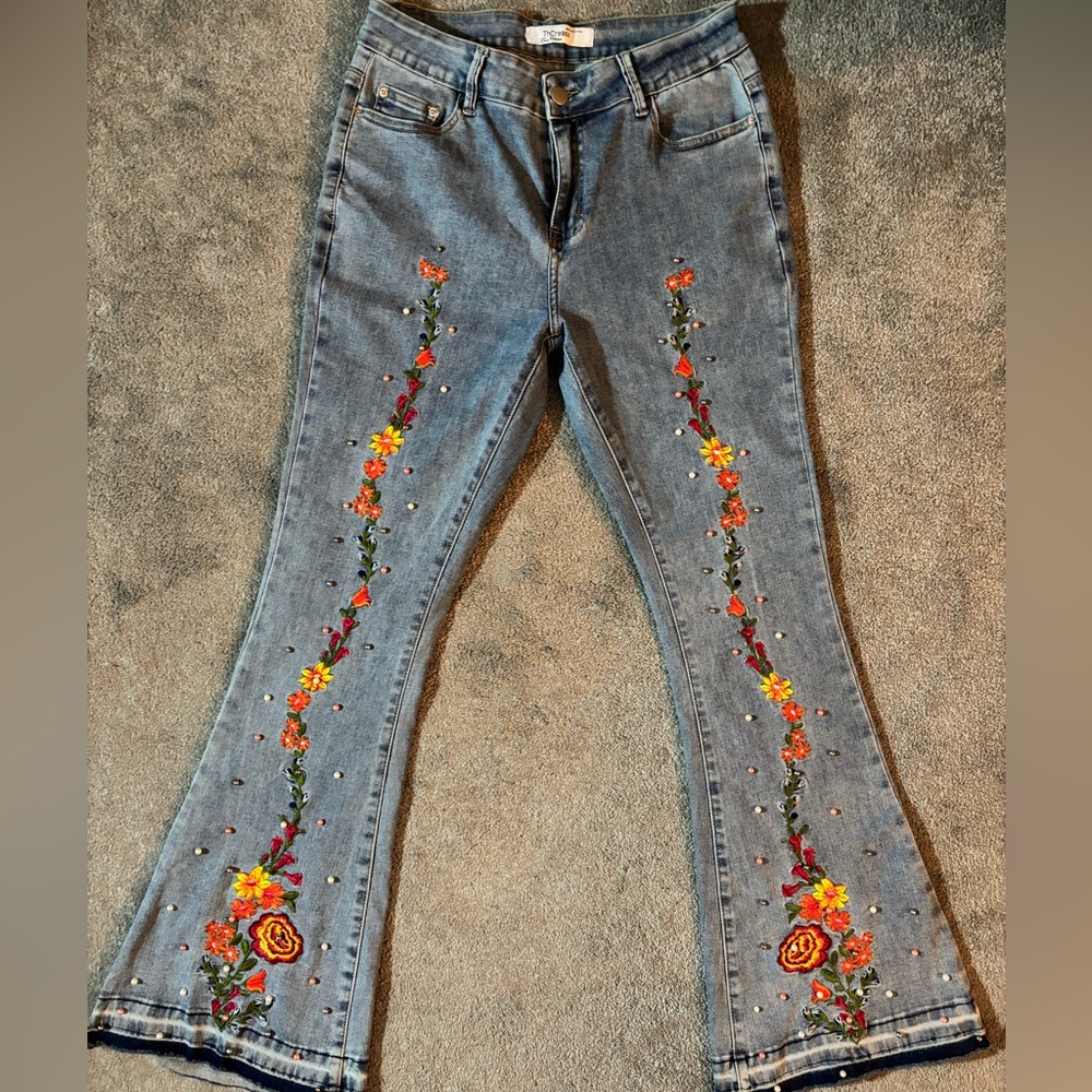 The Crease Denim Collection Floral Embroidered / Beaded Women's Jeans Size L 8/9